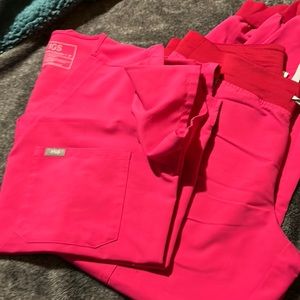 Figs pink scrubs size M zamora jogger and one pocket top